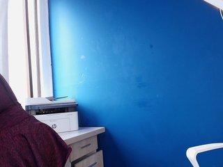 Mikaela-Joness Porn Show