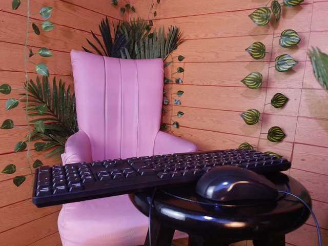 Mikaela-Joness from BongaCams is Freechat