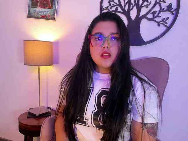 Mikaela-Joness webcam