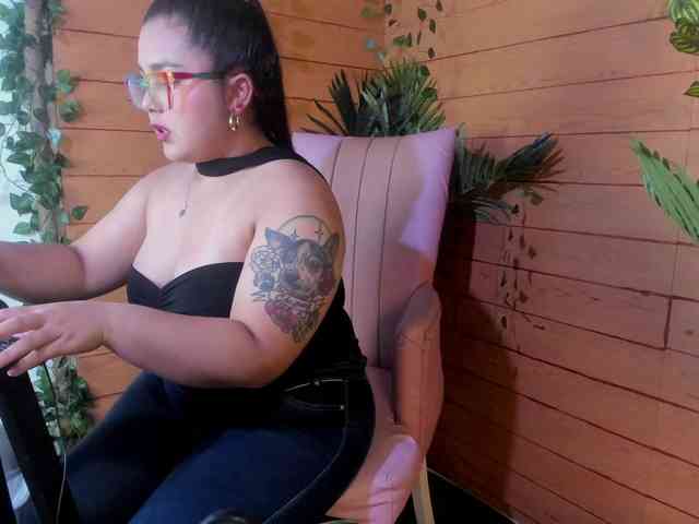 Mikaela-Joness webcam