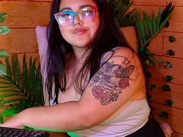 Mikaela-Joness webcam