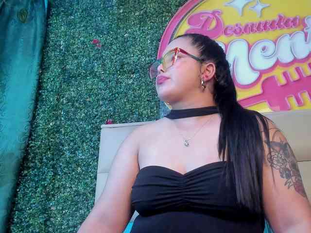 Mikaela-Joness webcam