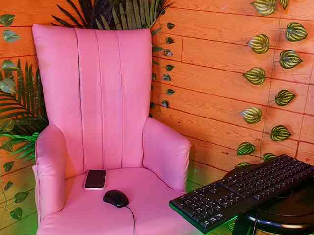 Mikaela-Joness webcam