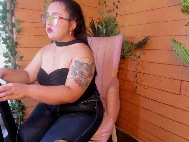 Mikaela-Joness webcam