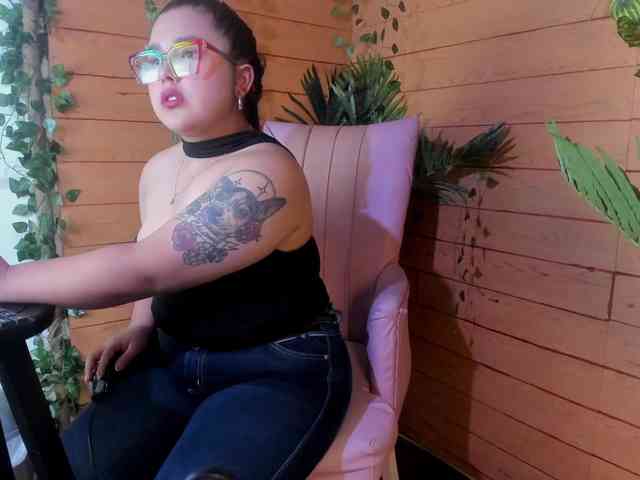 Mikaela-Joness webcam