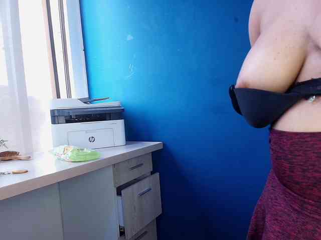 Mikaela-Joness webcam