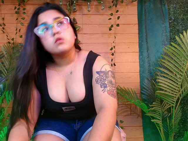 Mikaela-Joness webcam