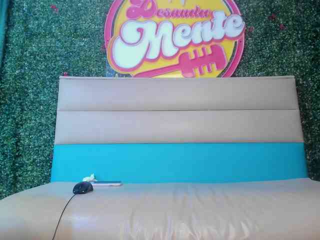 Mikaela-Joness webcam