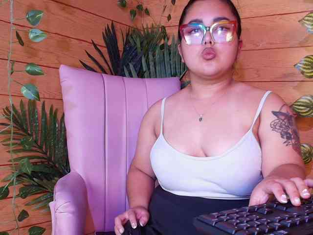 Mikaela-Joness webcam