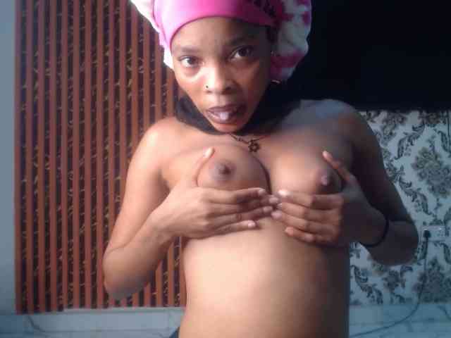 Nastiecumlover Live Webcam on BongaCams