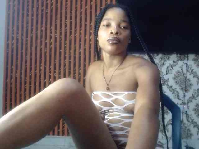 Nastiecumlover webcam