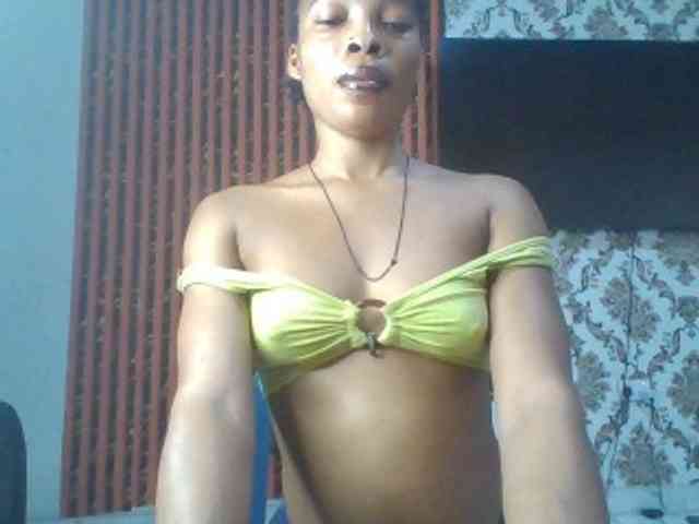 Nastiecumlover webcam