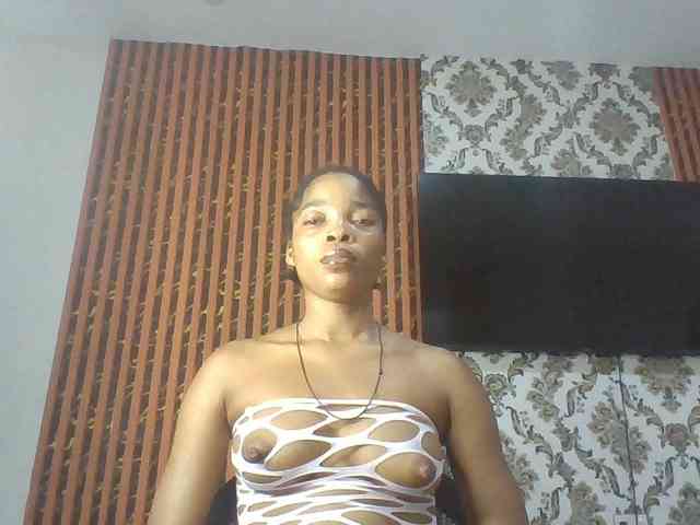 Nastiecumlover webcam