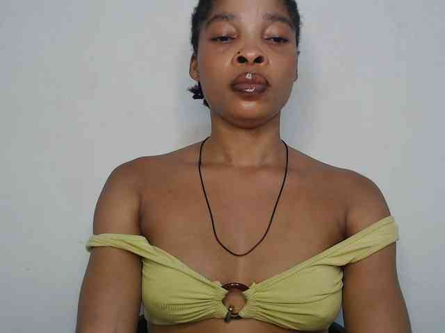 Nastiecumlover webcam