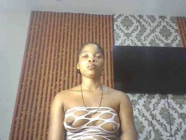 Nastiecumlover webcam