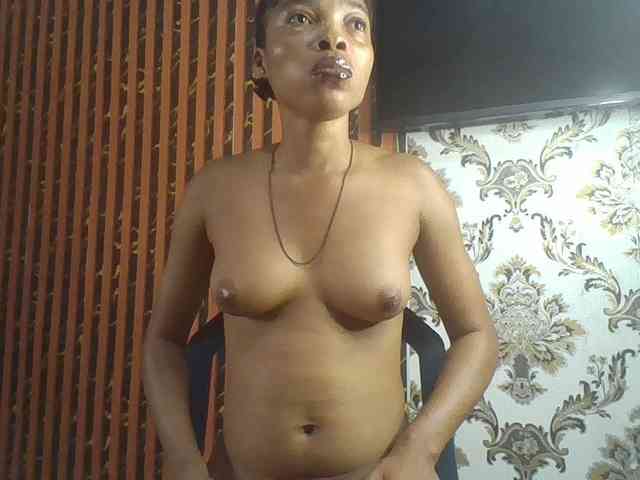 Nastiecumlover webcam