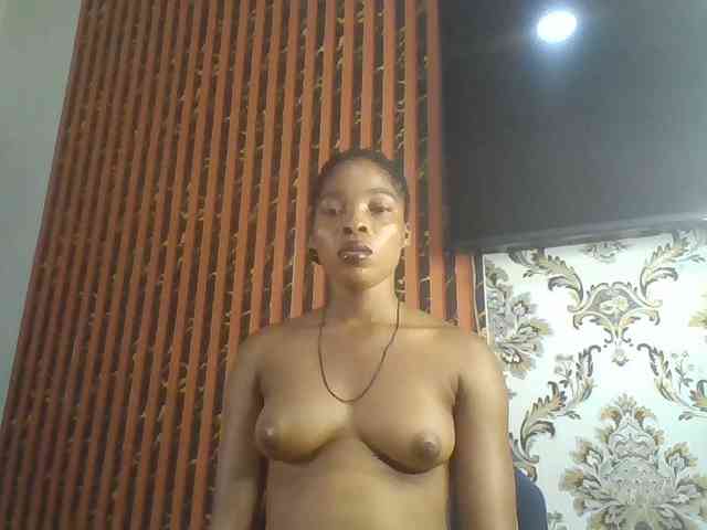 Nastiecumlover webcam