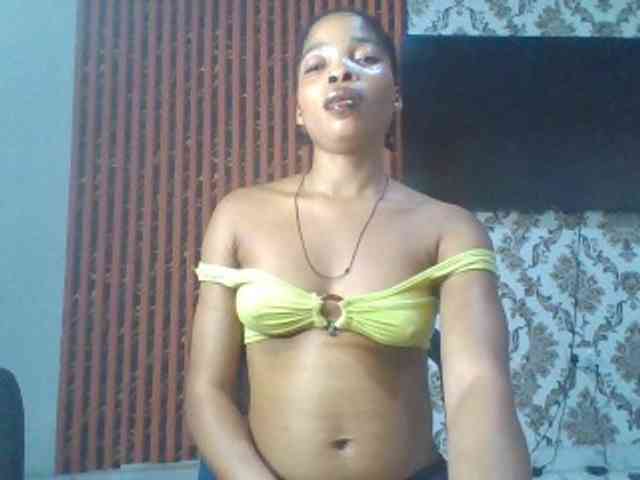 Nastiecumlover webcam