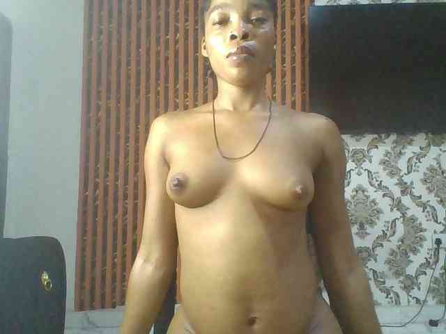 Nastiecumlover webcam