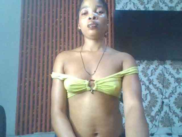 Nastiecumlover webcam