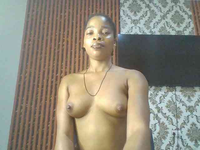 Nastiecumlover webcam