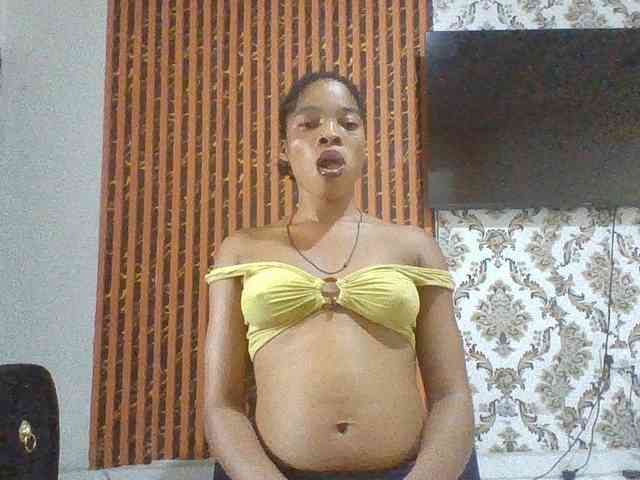 Nastiecumlover webcam