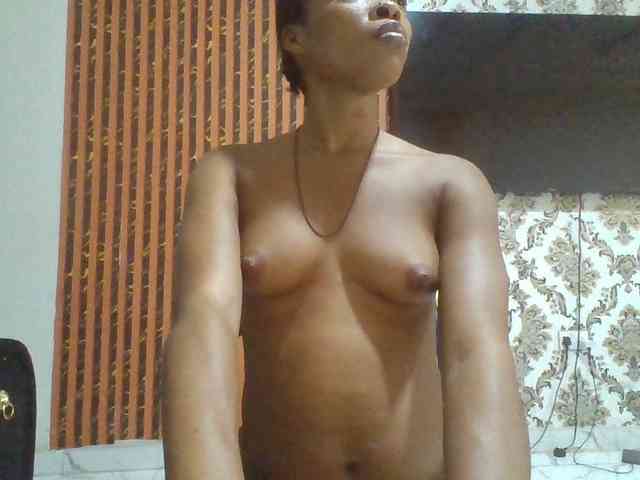 Nastiecumlover webcam