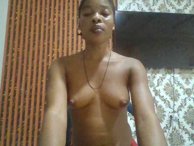 Nastiecumlover webcam