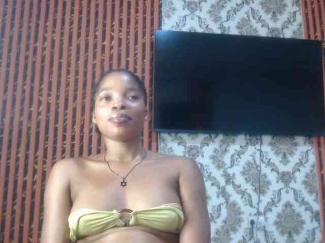 Nastiecumlover webcam