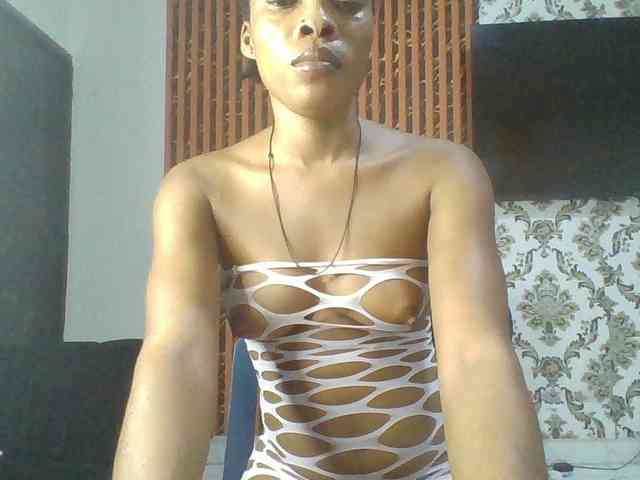 Nastiecumlover webcam