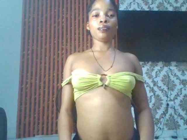 Nastiecumlover webcam