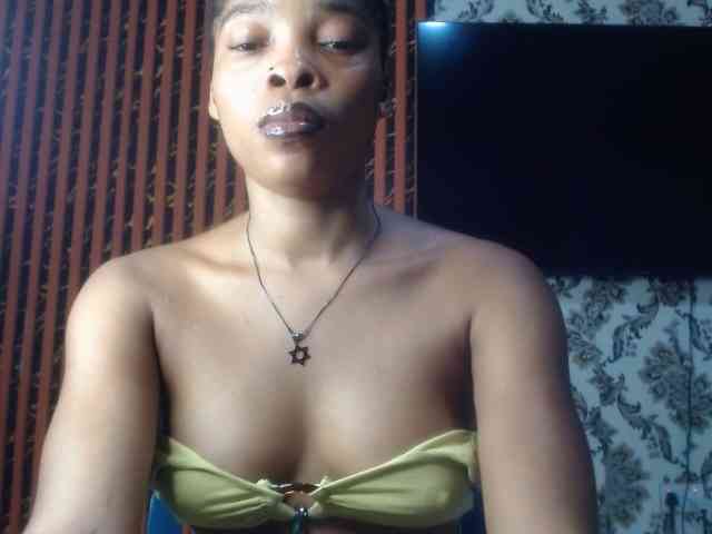 Nastiecumlover webcam