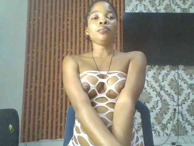 Nastiecumlover webcam