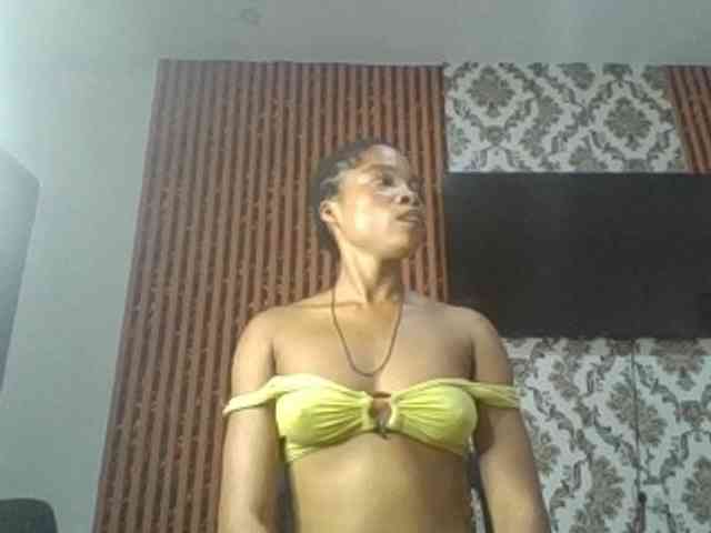 Nastiecumlover webcam