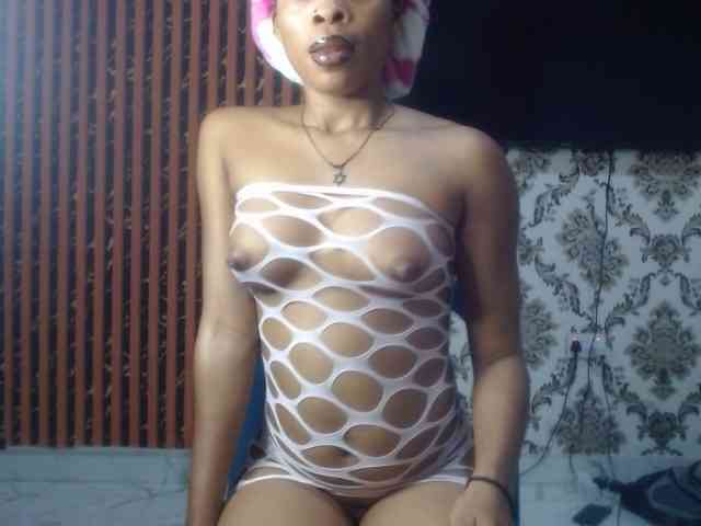 Nastiecumlover webcam