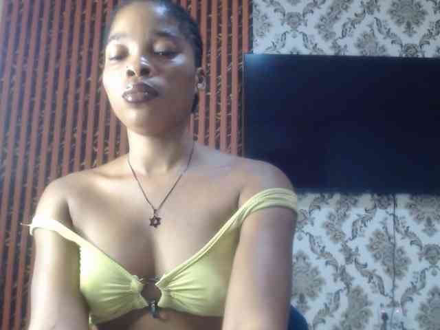 Nastiecumlover webcam