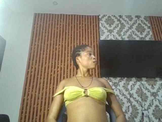 Nastiecumlover webcam