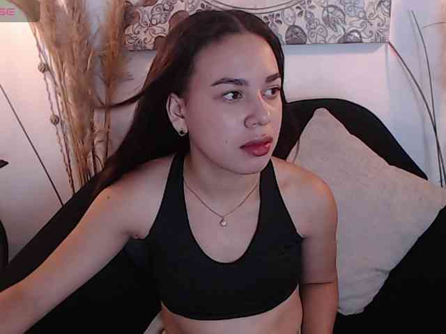 slutty-ariana webcam