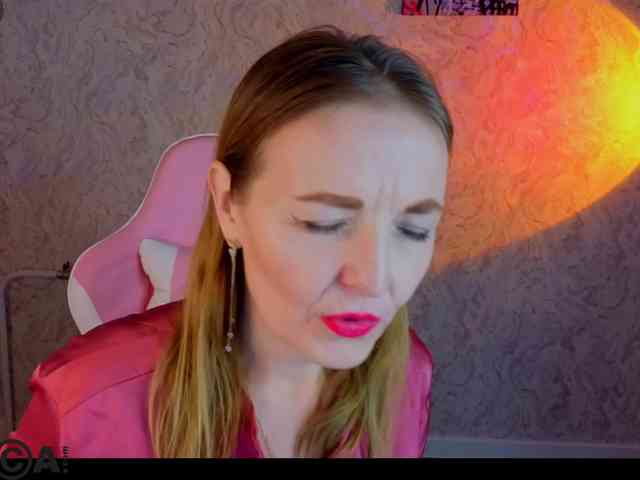 Angelina-Relax webcam