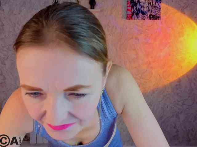 Angelina-Relax webcam