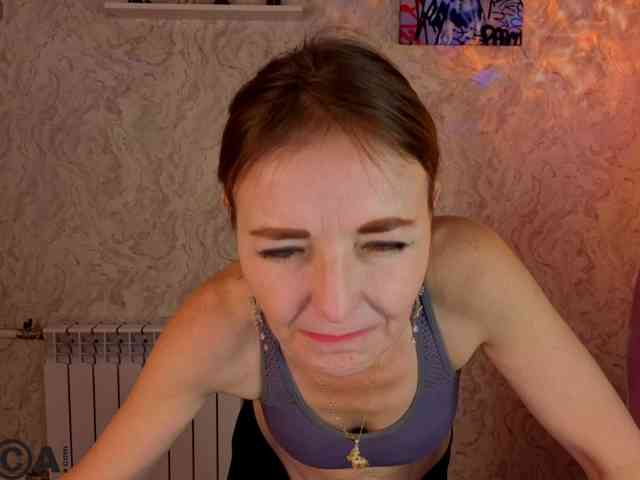 Angelina-Relax webcam