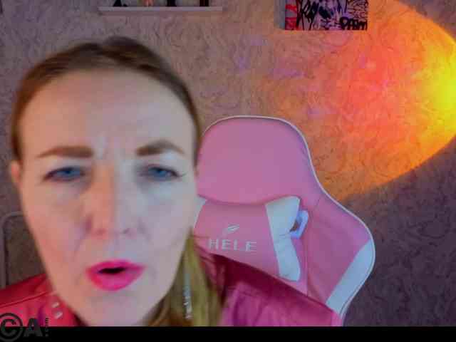 Angelina-Relax webcam