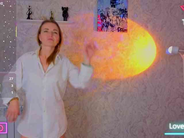 Angelina-Relax webcam