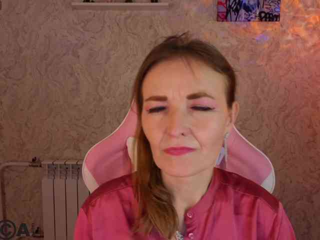 Angelina-Relax webcam