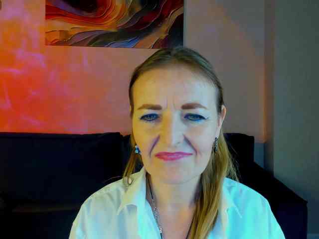 Angelina-Relax webcam