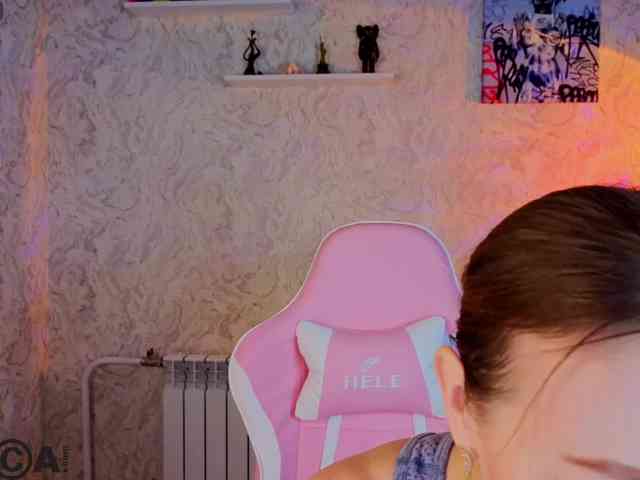 Angelina-Relax webcam