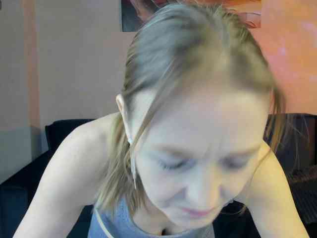 Angelina-Relax webcam