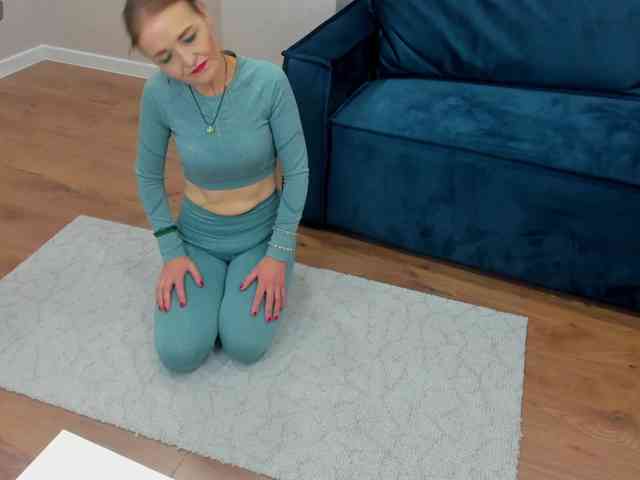 Angelina-Relax webcam