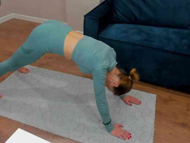 Angelina-Relax webcam