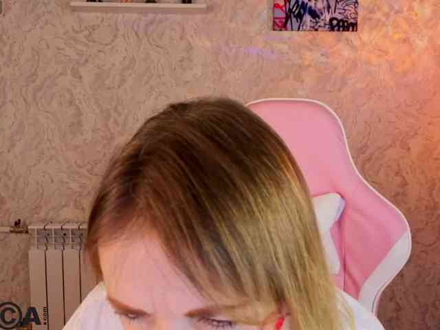 Angelina-Relax webcam